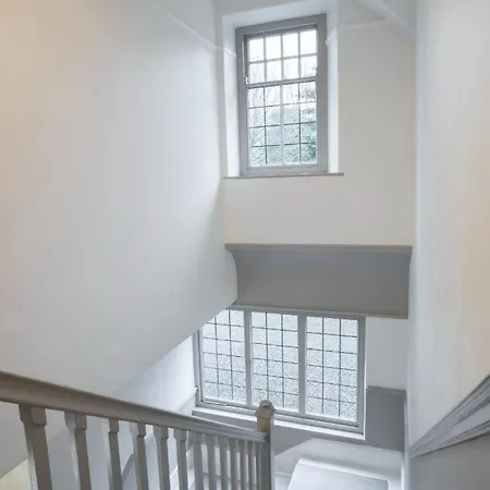 Luxury - Contemporary - Lakeland - Sleeps 10 - Lake Views * Windermere