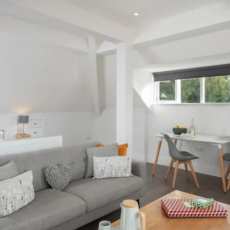 Luxury - Contemporary - Lakeland - Sleeps 10 - Lake Views Casa vacanze
